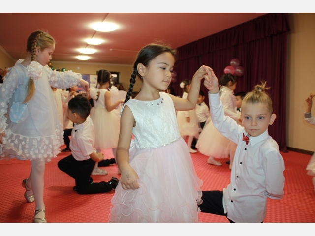 Мектептегі қосымша білім беру